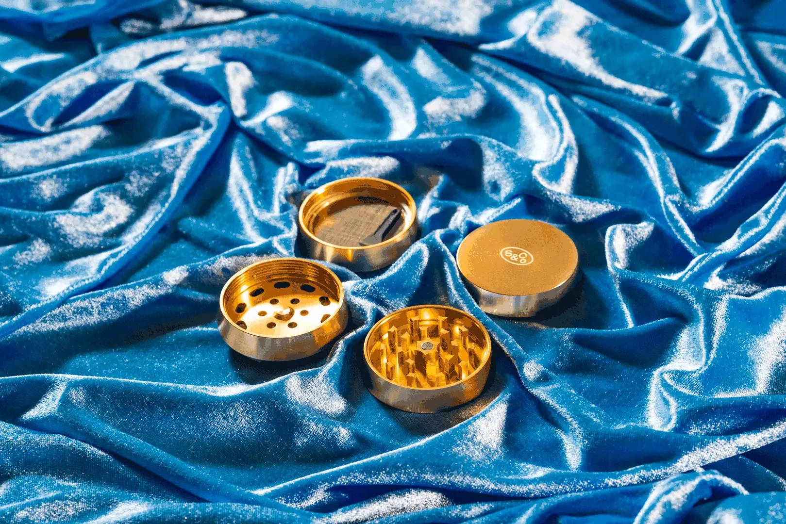 4 Piece Metal Grinder | Gold - Image 3